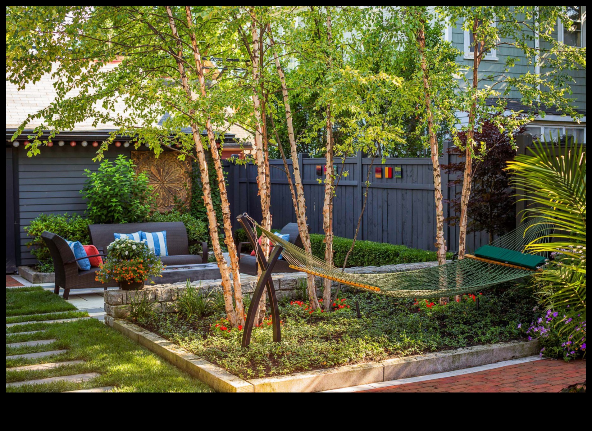 Nature's Canvas Stilīgas dārza dekoru idejas katrai sezonai 5 Dabas audekls: stilīgs dārza dekors katram gadalaikam