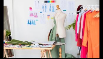 Atbrīvojošs stils: modes un interjera dizaineru rīku komplekts